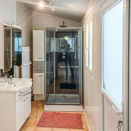 2 Bedroom Pet Friendly In Сasa de vacaciones Gravelines